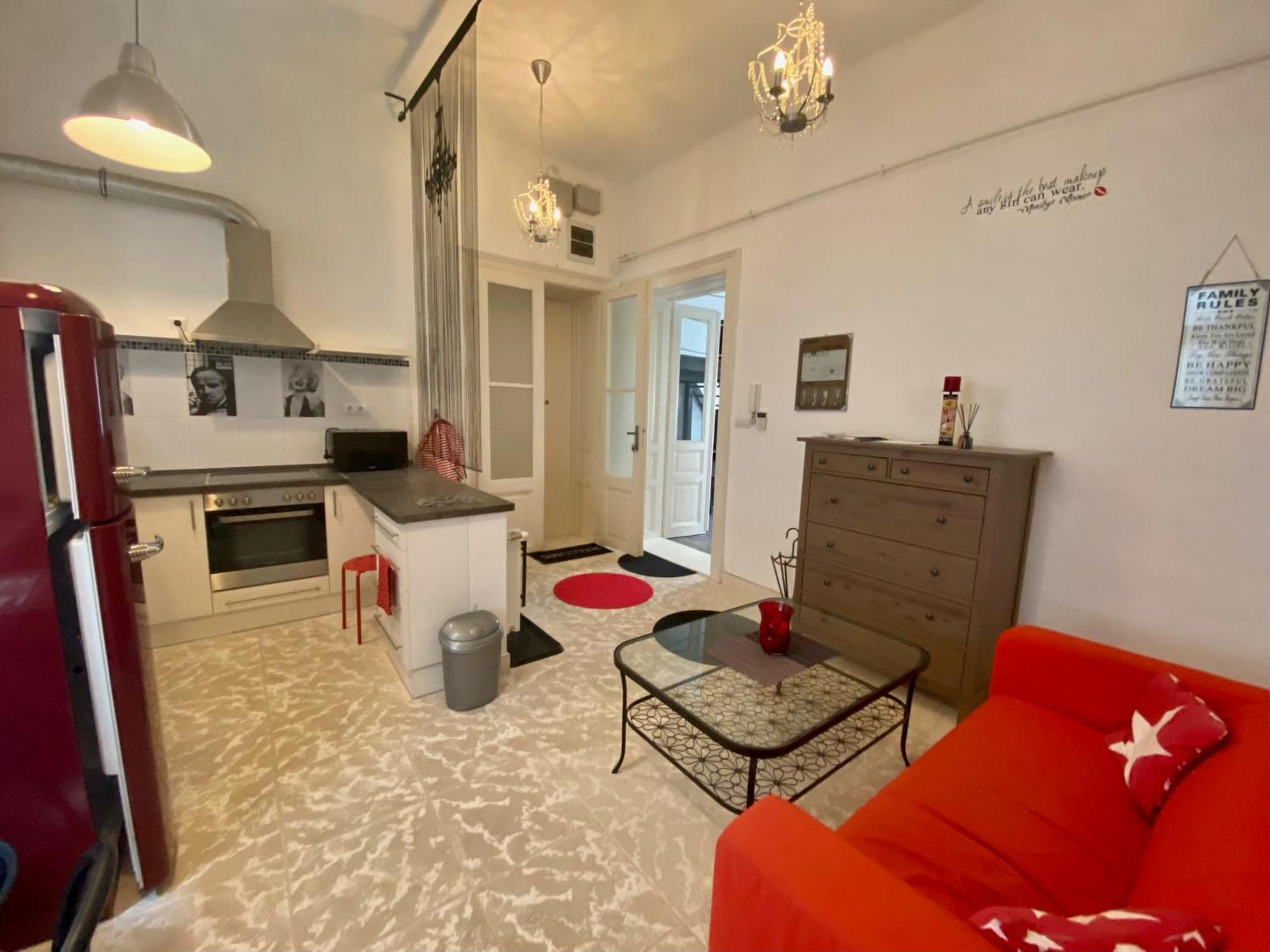 Czingu-Lak Apartment Miskolc Bagian luar foto